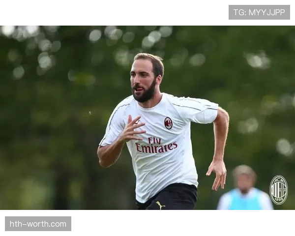 夸尔塔赛季末全力以赴展现团队精神，表现亮眼引关注