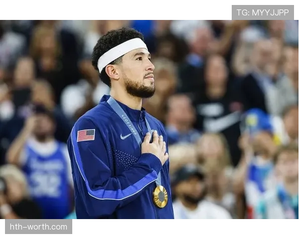 德文·布克训练完直接去夜店？这作息也太NBA了